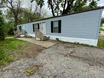 Thumbnail of mobile home