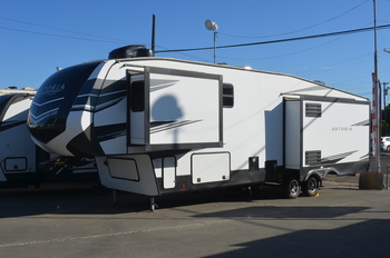 Thumbnail of RV