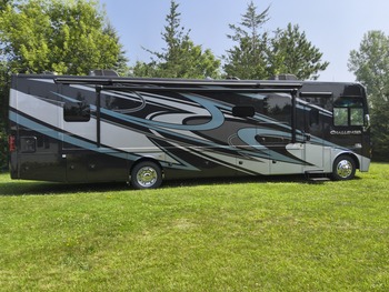 Thumbnail of RV
