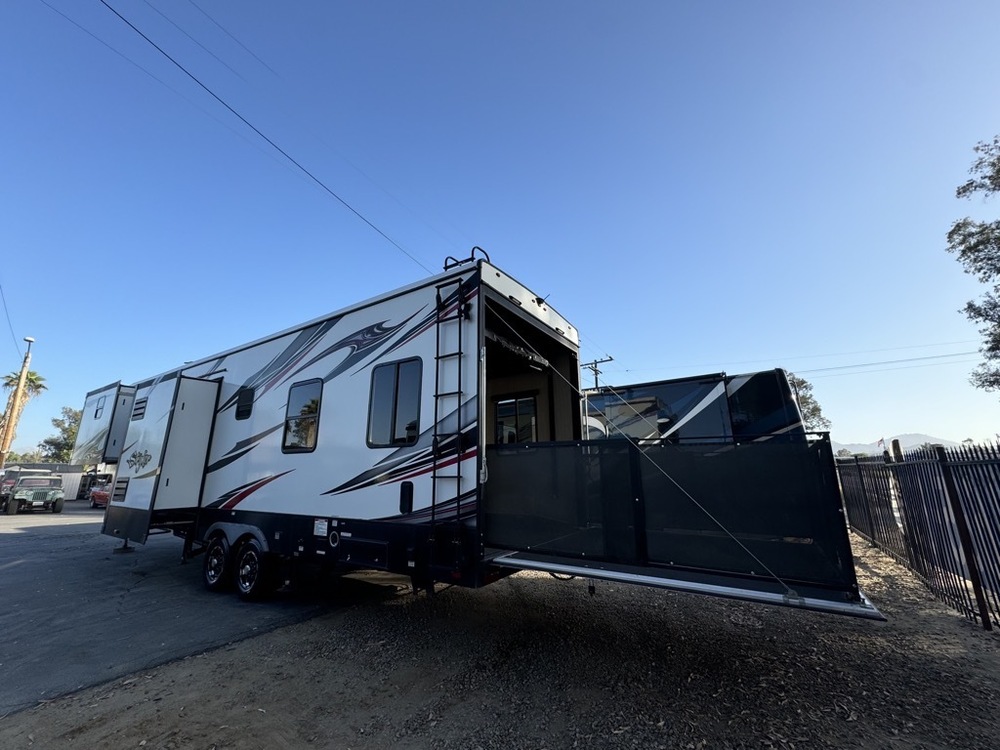 Photo of Rv