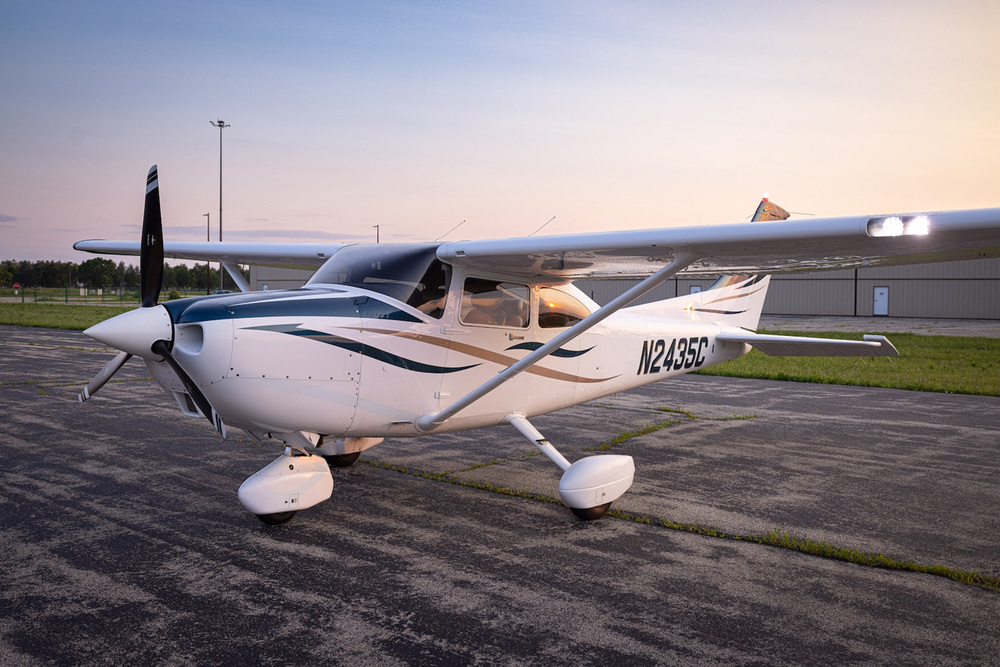 N2435C-8.jpg