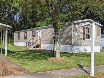 Thumbnail of mobile home