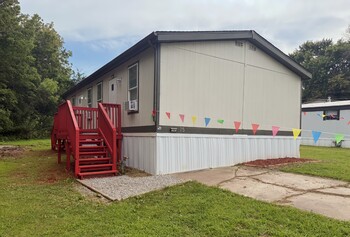 Photo of For Sale: 3-bedroom, 2-bathroom |  Marshall 75
