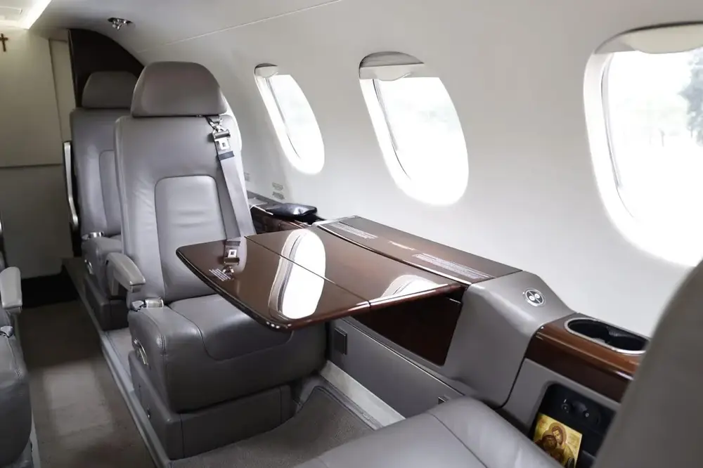 7311/embraer-phenom-300-2018-flightmarket-id-7311-48231.webp