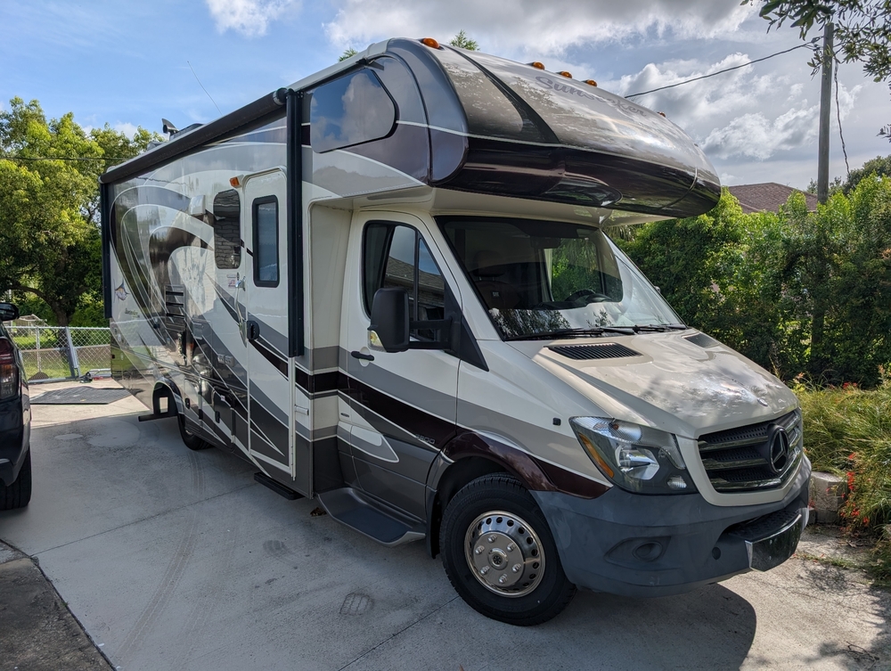 Photo of Rv