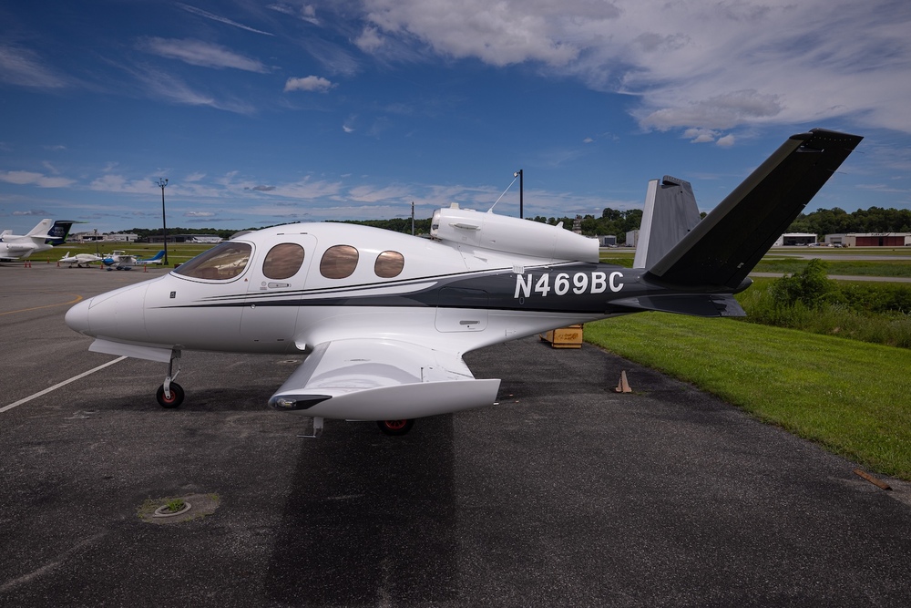 N469BC-2.jpg