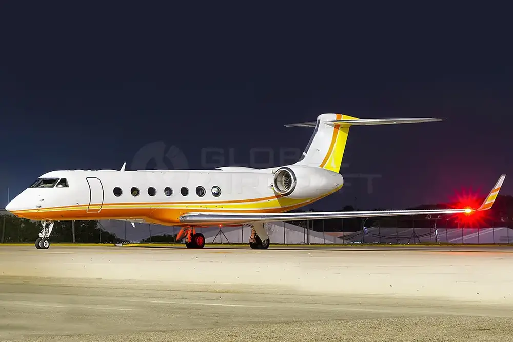 7501/gulfstream-g550-2006-flightmarket-id-7501-04130.webp