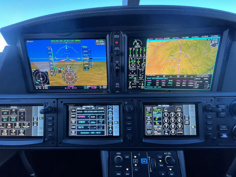 7832/cirrus-vision-jet-g2-plus-2021-flightmarket-id-7832-27017.webp