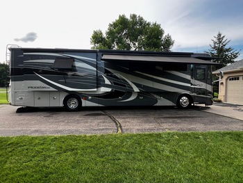 Thumbnail of RV