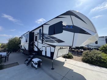 Thumbnail of RV