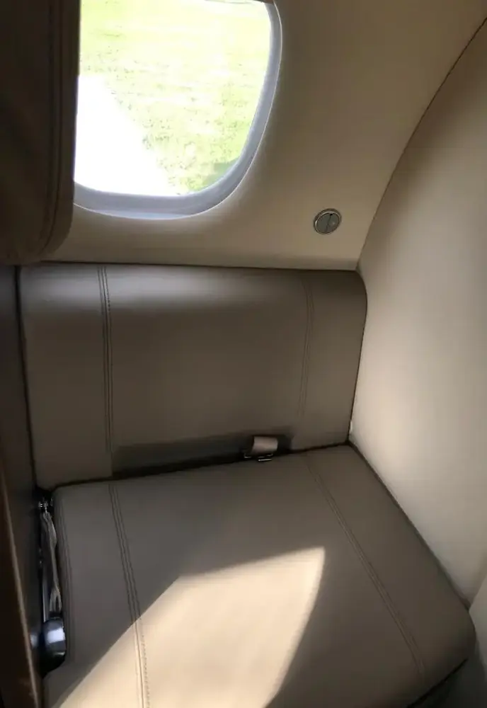 7878/embraer-phenom-100-2010-flightmarket-id-7878-12312.webp