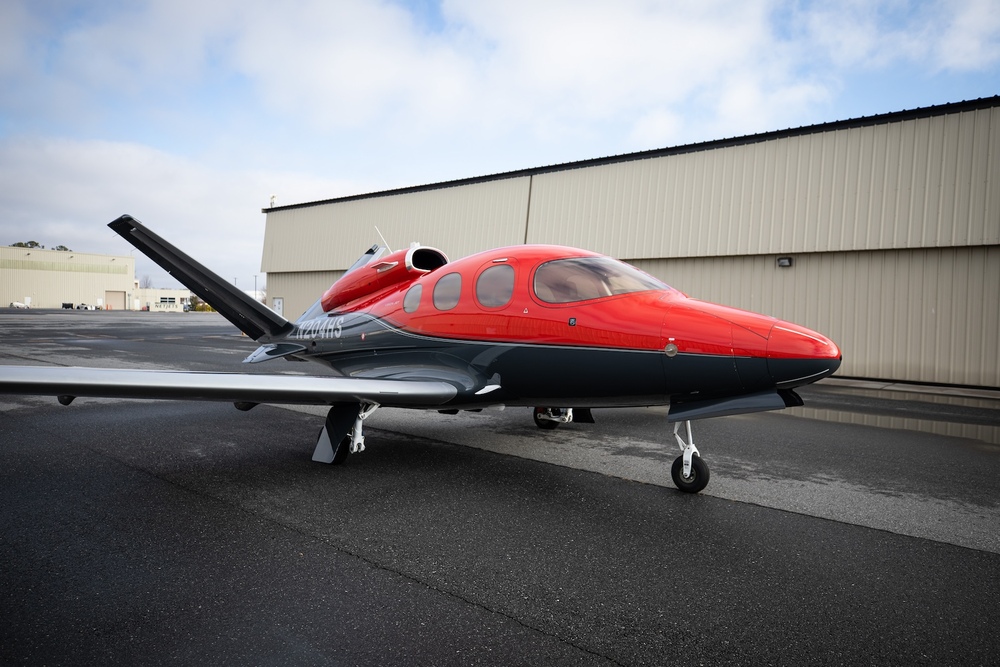 N204HS-9.jpg