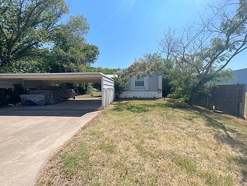 Thumbnail of mobile home