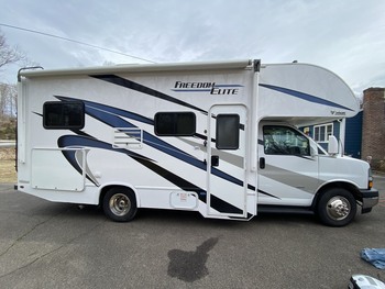 Thumbnail of RV