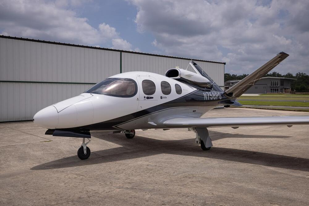 N758PG-1.jpg