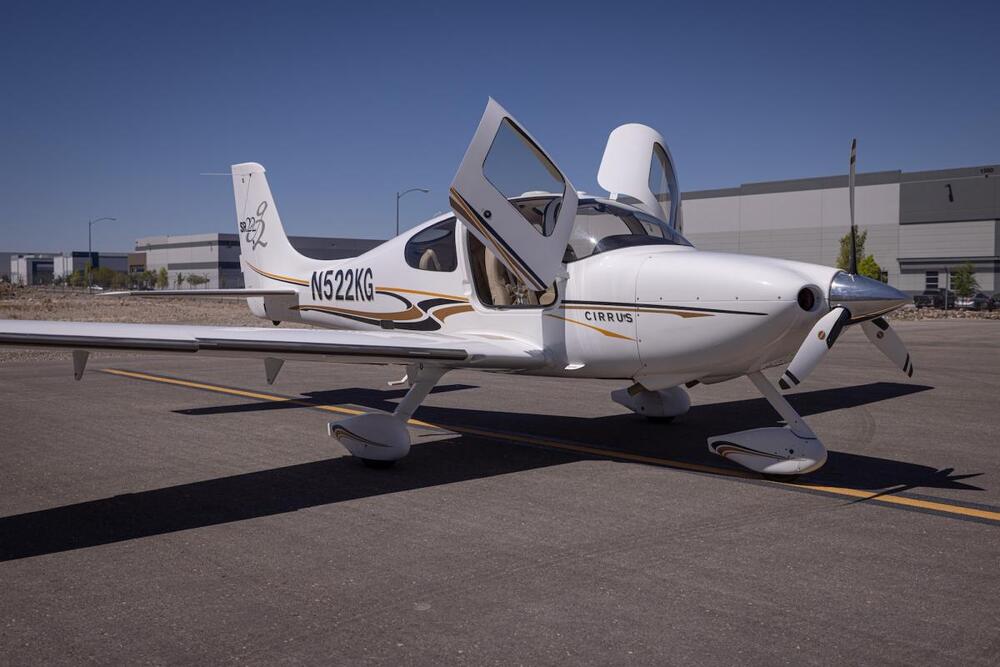 N522KG-1.jpg