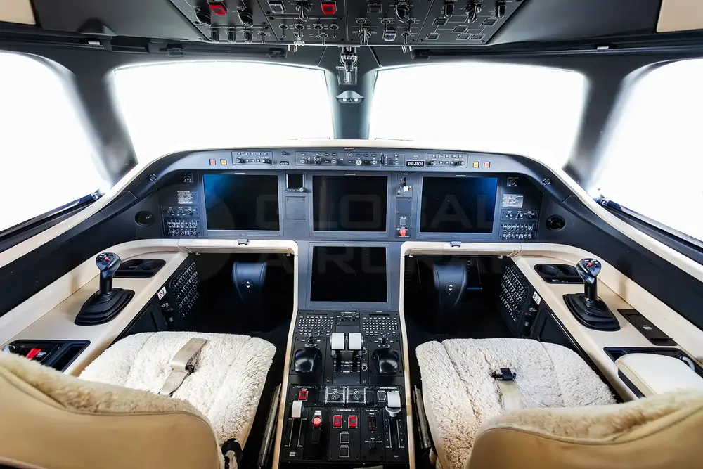 7732/embraer-legacy-500-2016-flightmarket-id-7732-28552.webp
