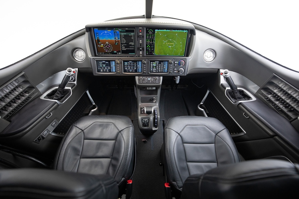 N204HS-4.jpg