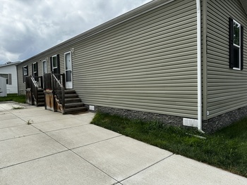 Thumbnail of mobile home
