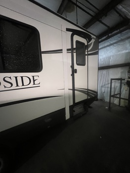 Thumbnail of RV