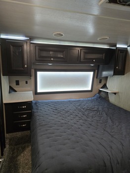 Thumbnail of RV
