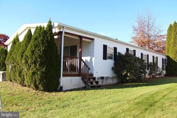 Thumbnail of mobile home