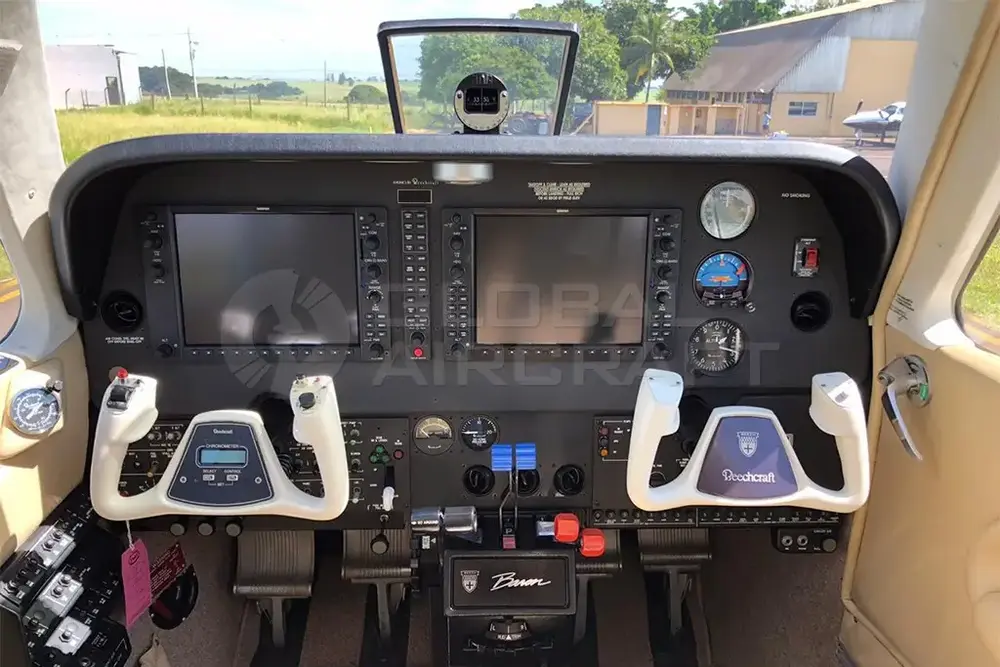 4519/beechcraft-baron-g58-2011-6-venda-flightmarket-2935.jpeg