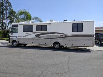 Thumbnail of RV
