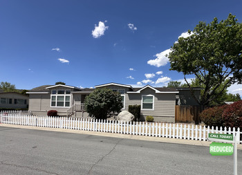 Thumbnail of mobile home