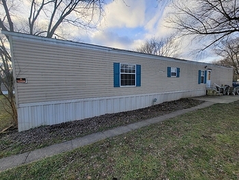 Thumbnail of mobile home