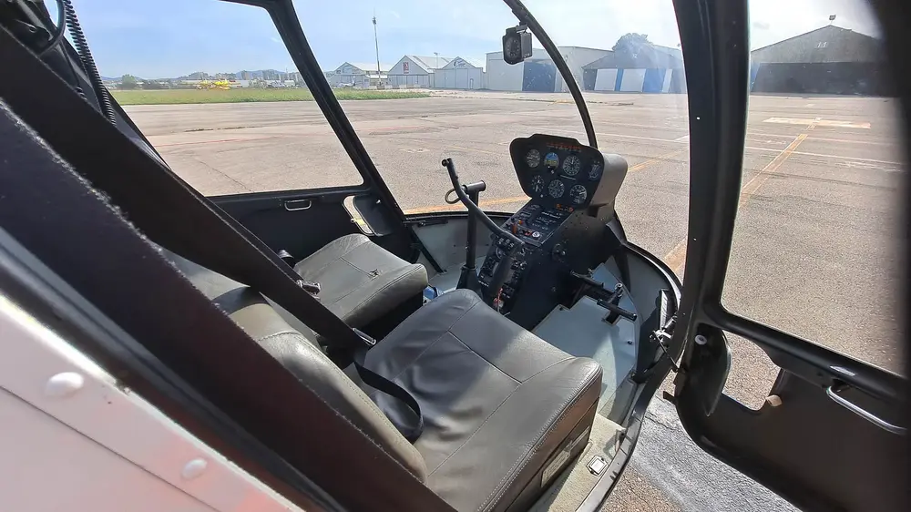 7512/robinson-r44-raven-i-2003-flightmarket-id-7512-26533.webp