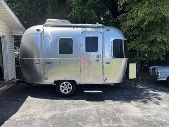 Thumbnail of RV