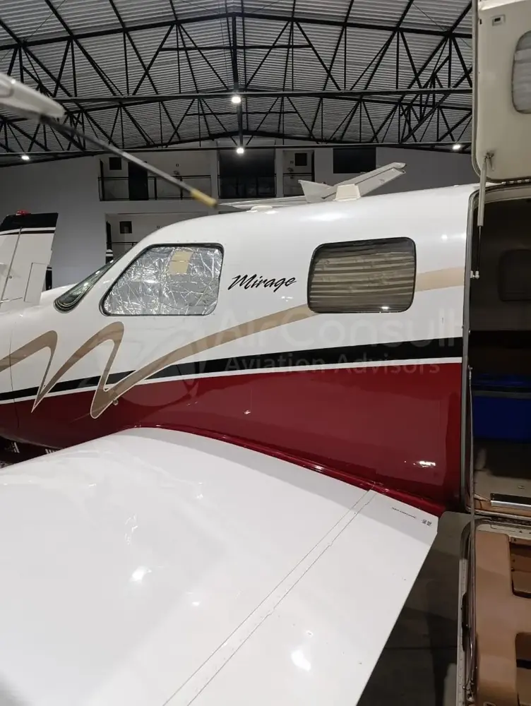 7756/piper-pa-46-350p-malibu-mirage-2011-flightmarket-id-7756-08434.webp