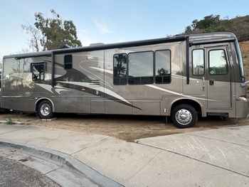 Thumbnail of RV