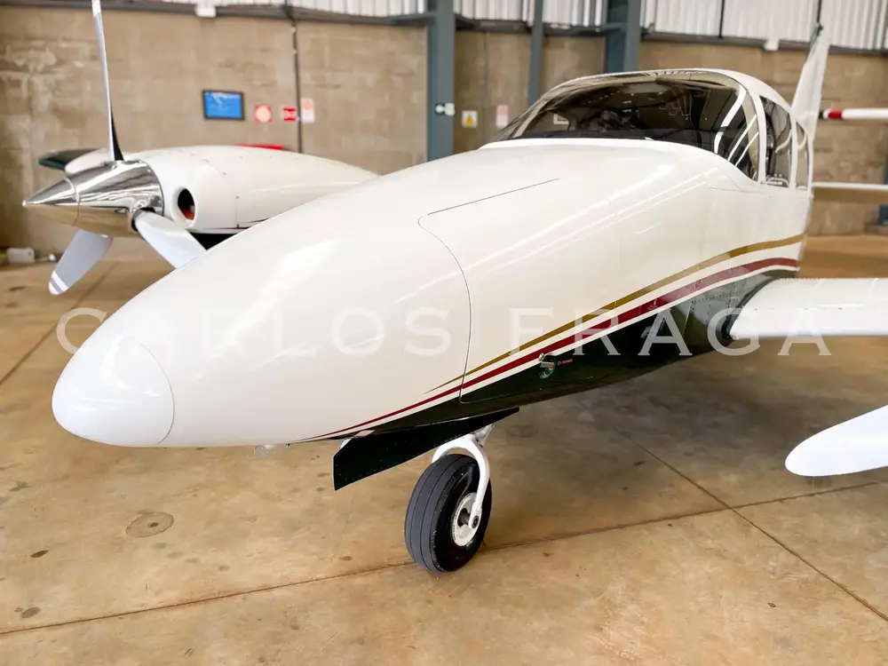 7427/neiva-piper-emb-810d-seneca-iii-1996-flightmarket-id-7427-32204.webp