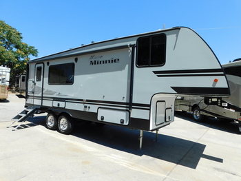 Thumbnail of RV