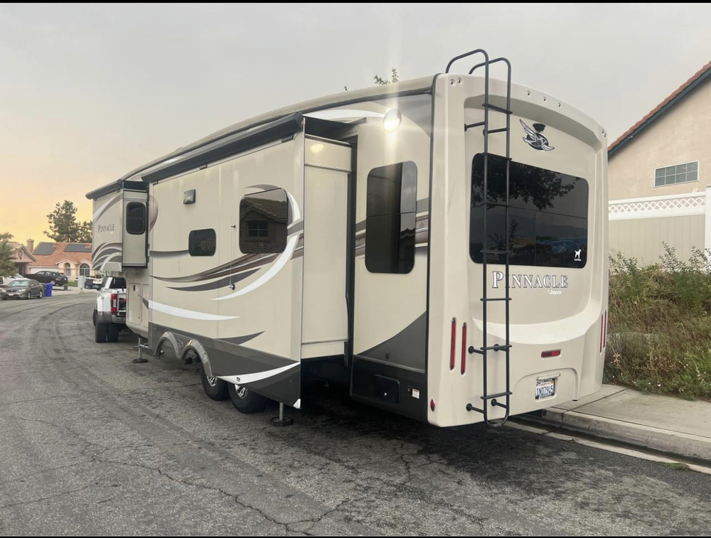Photo of Rv