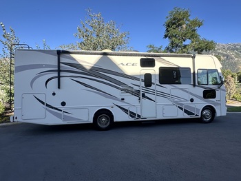 Thumbnail of RV