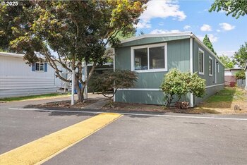 Thumbnail of mobile home