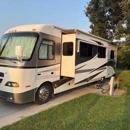 Thumbnail of RV