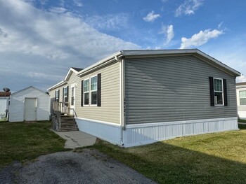 Thumbnail of mobile home