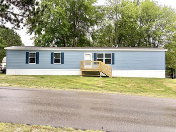 Photo of For Sale: 389 Tulip Ln E, Altoona, WI, 54720