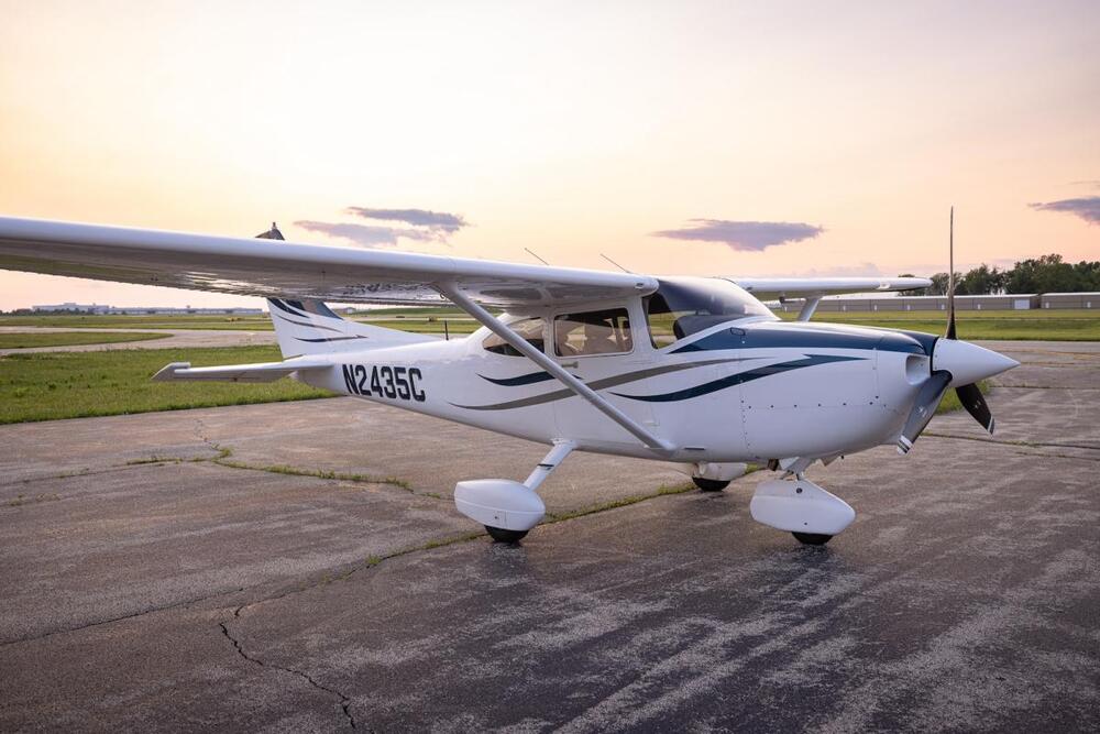 N2435C-1.jpg