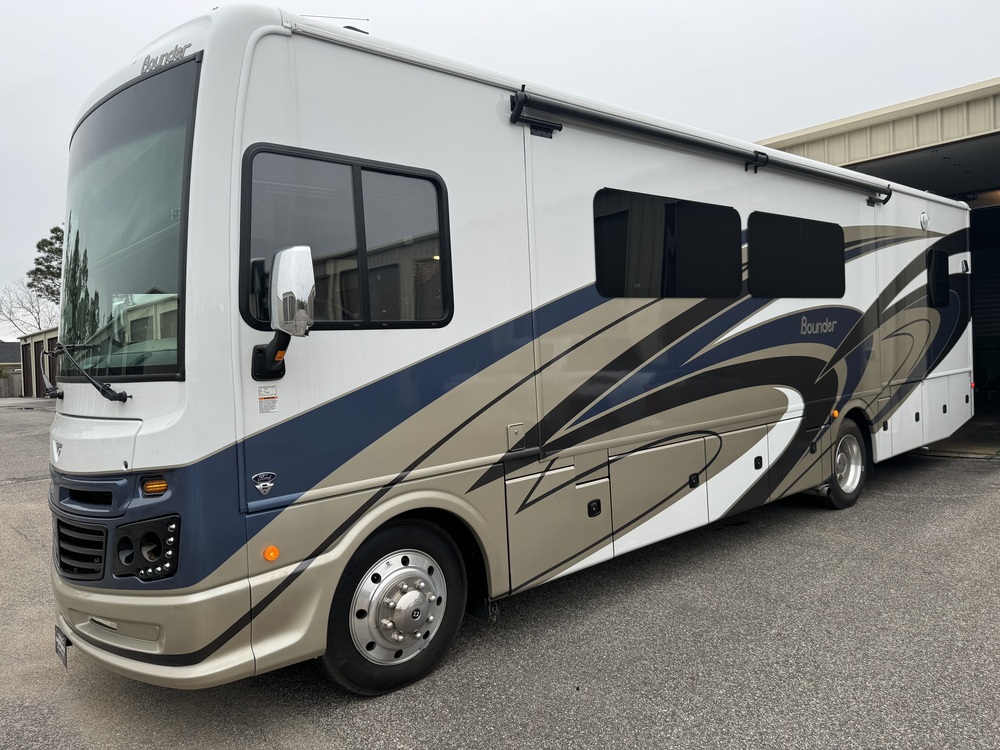 Photo of Rv