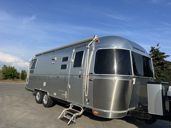 Thumbnail of RV
