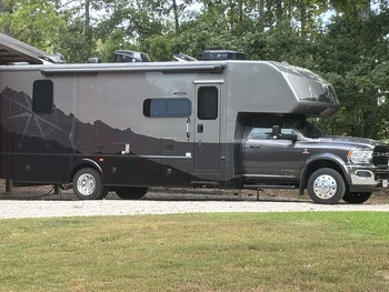 Thumbnail of RV