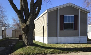 Thumbnail of mobile home