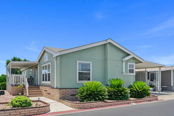 Thumbnail of mobile home