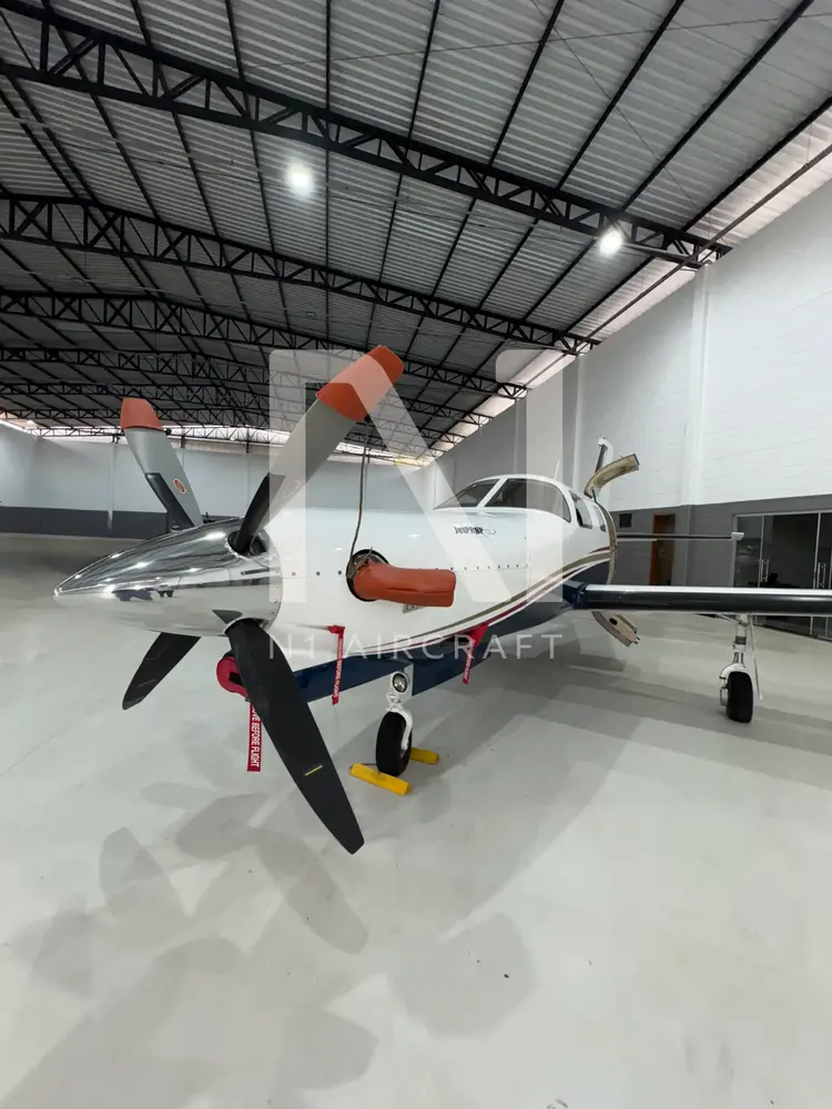 7701/piper-jetprop-2005-flightmarket-id-7701-56535.webp