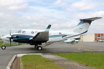 5053/beechcraft-king-air-200-1980-flightmarket-id-5053-10520.webp